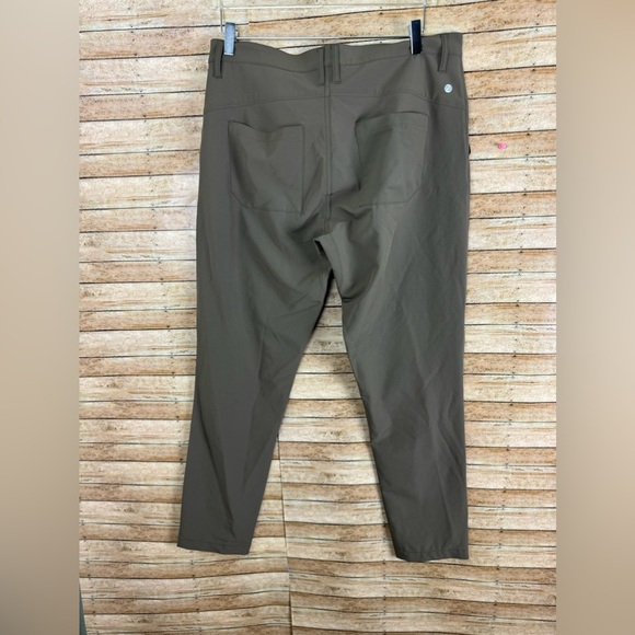 Z by Zella Urban Tech performance Pants
Brown sz33 - Picture 1 of 4